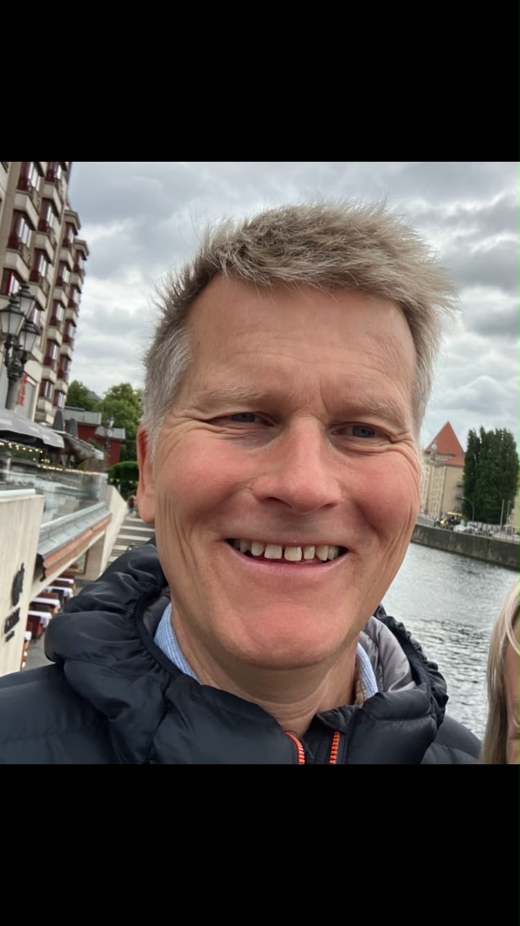 Nigel Lewis